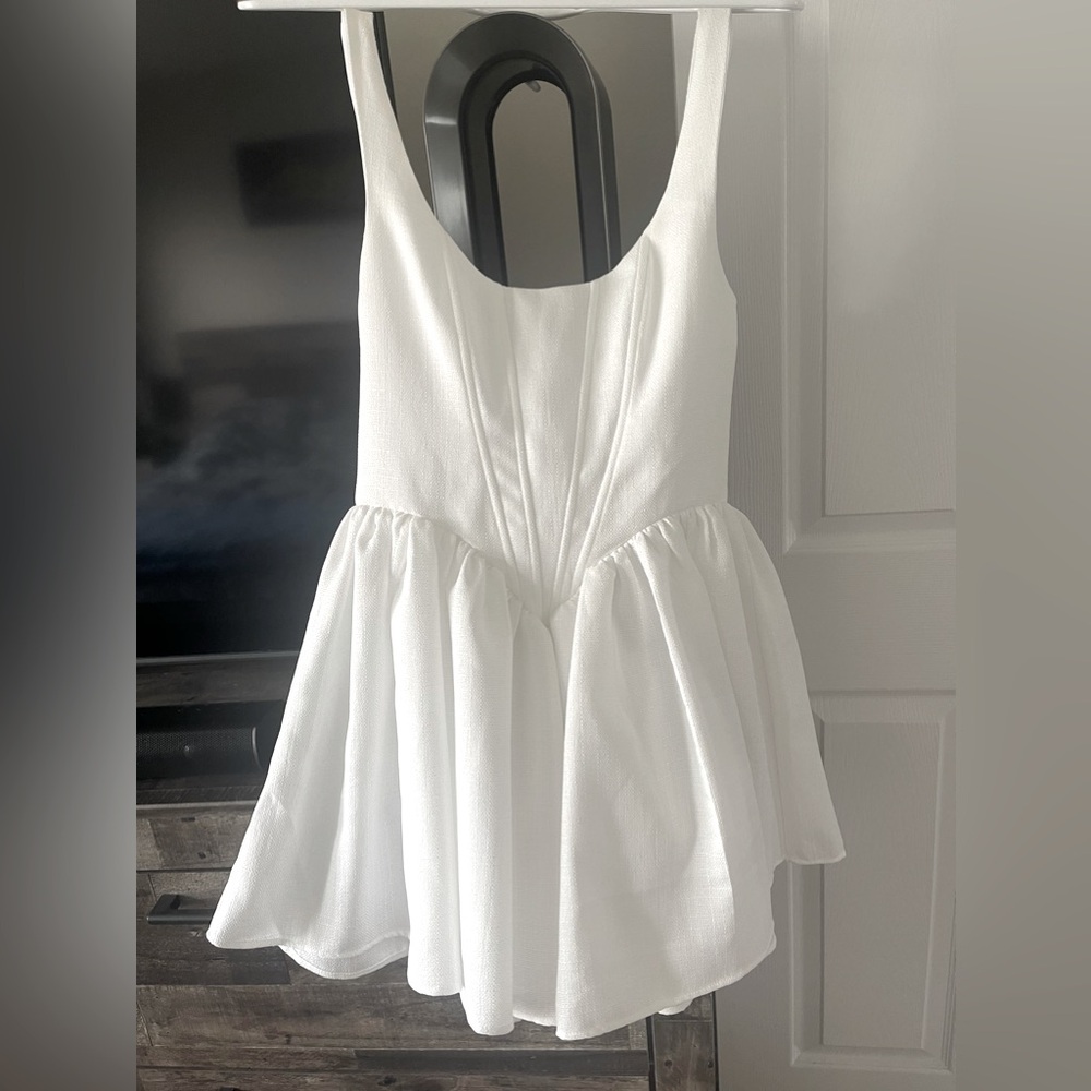 Aderlina - Dahlia Mini Dress White - Picture 1 of 4